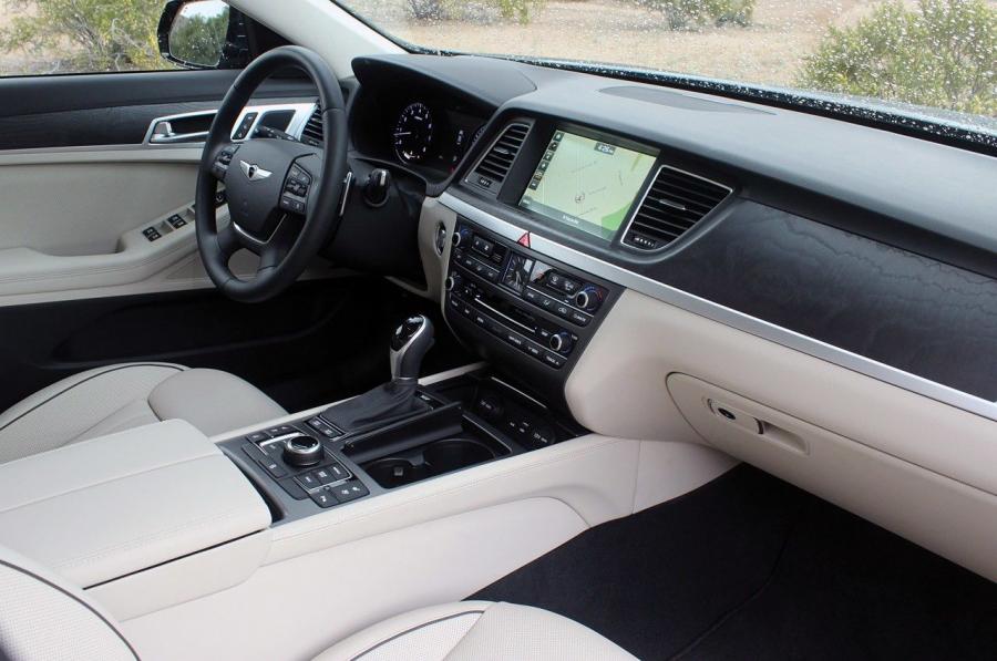 Интерьер Hyundai Genesis 2014 года  (NA) (фото 86 из 105)